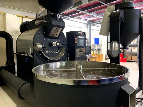 Máy rang cà phê công nghệ Hot Air hện đại nhất hiện nay tại xưởng gia công HM Coffee Roastery